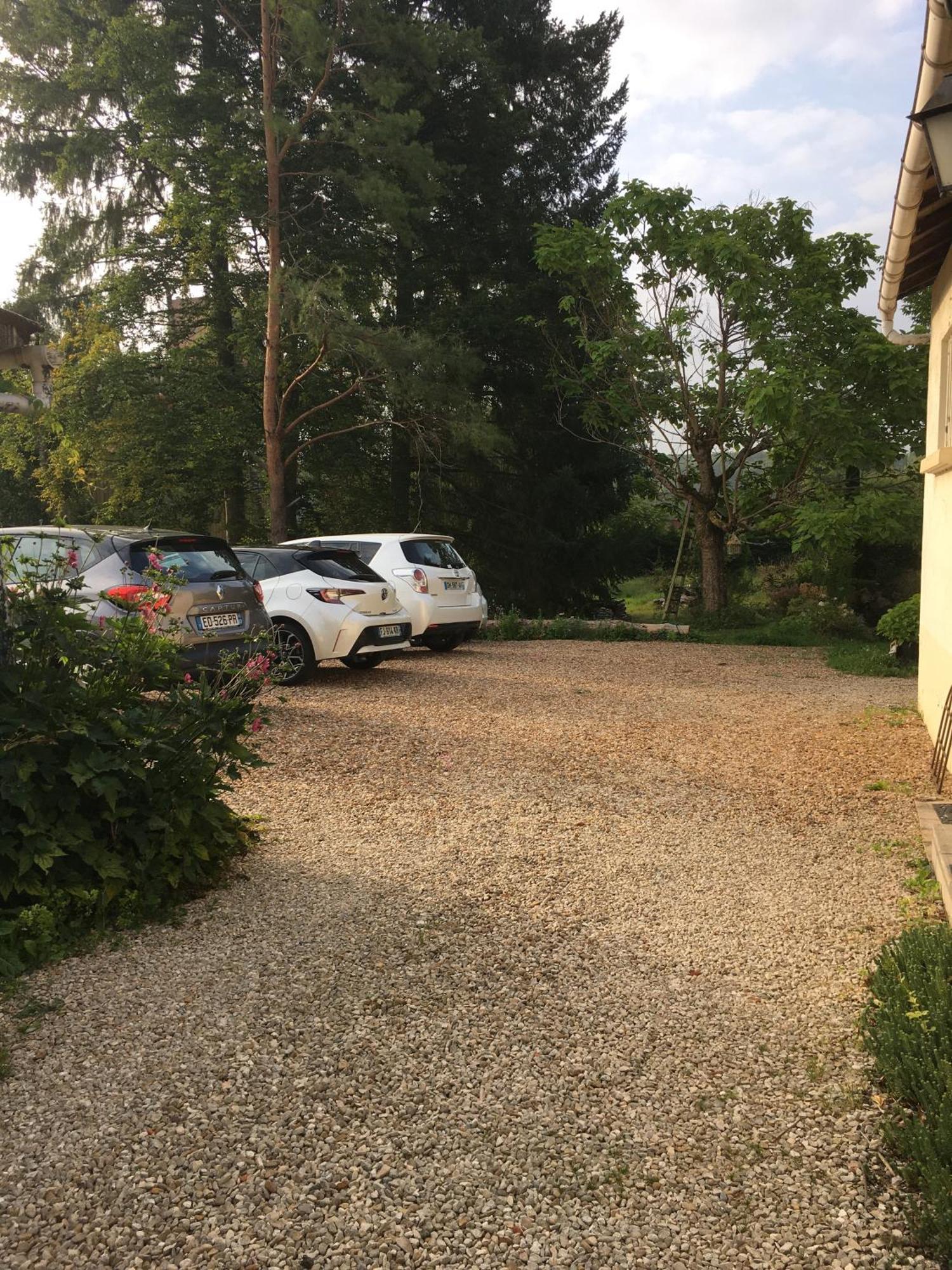 Les Reves D'Angele Bed and Breakfast Crain Buitenkant foto